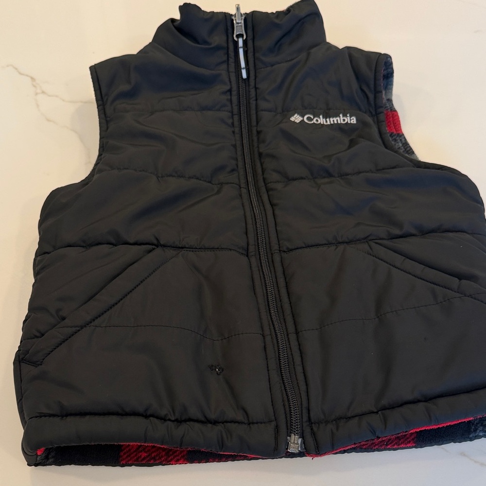Columbia vest